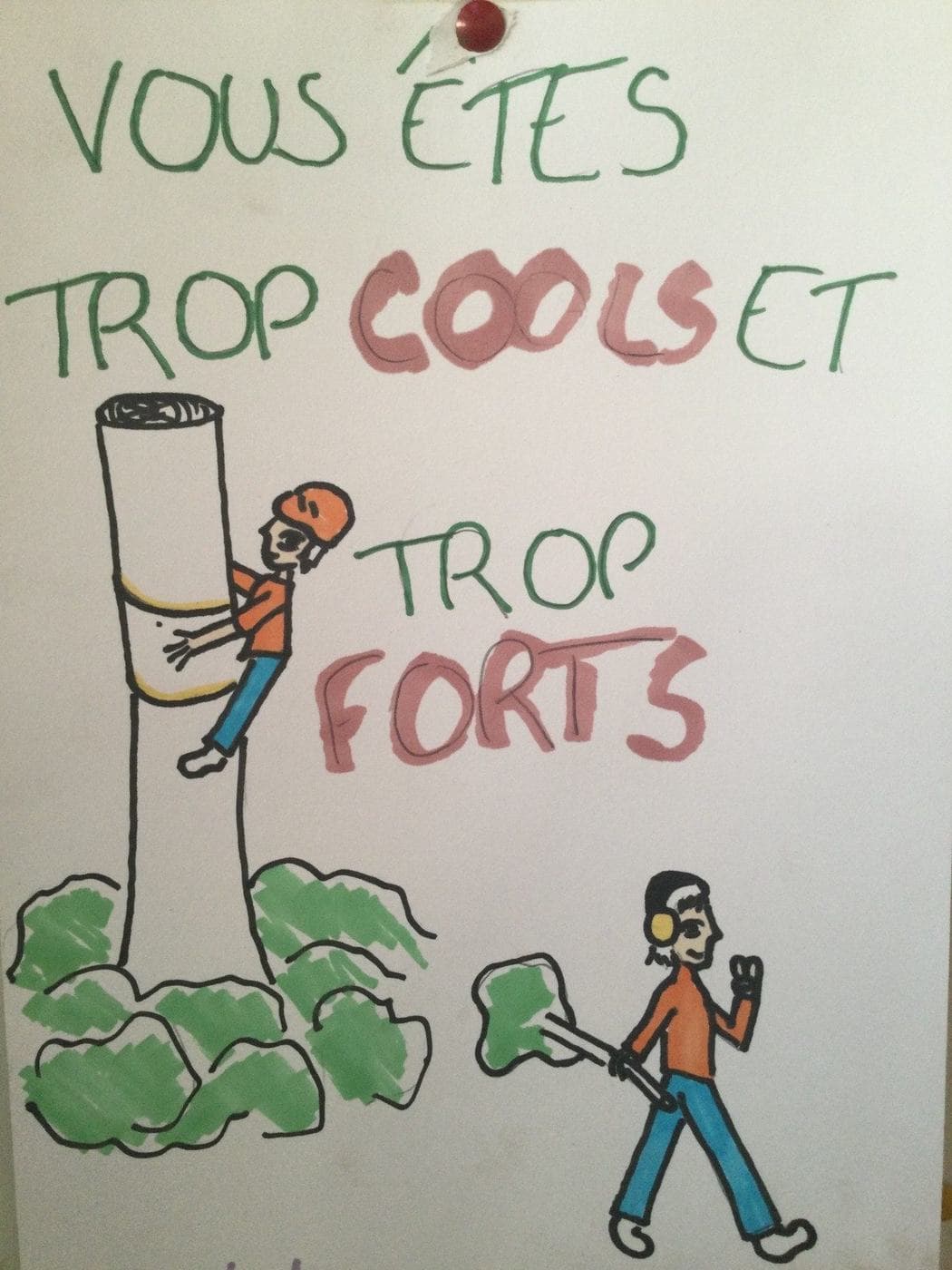 Dessin d’enfant représentant un élagueur dans un arbre, légendé « vous êtes trop cools et trop forts »